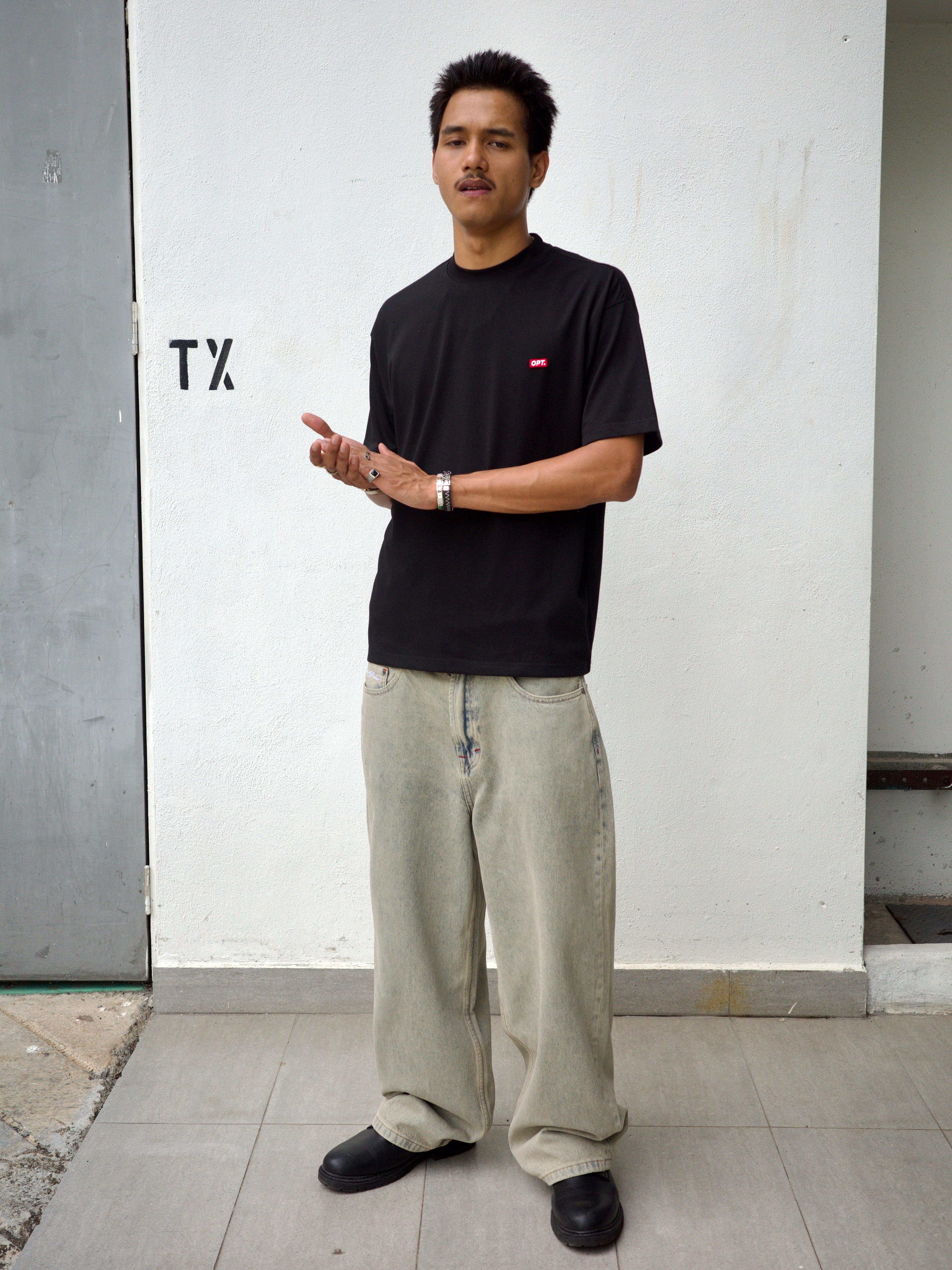 Everytee-ing (Black)
