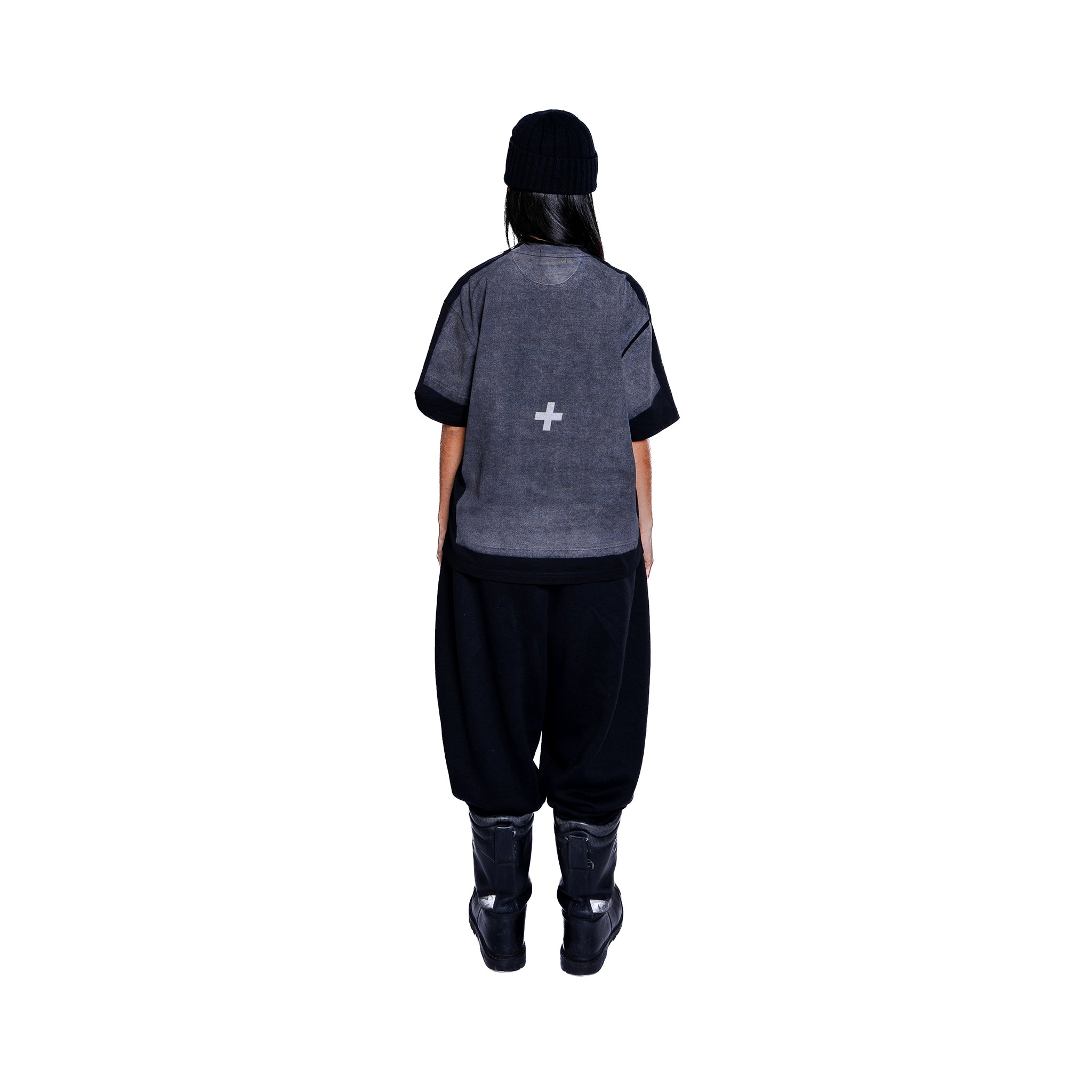 CLASSIC CLASSIC TEE (BLACK)