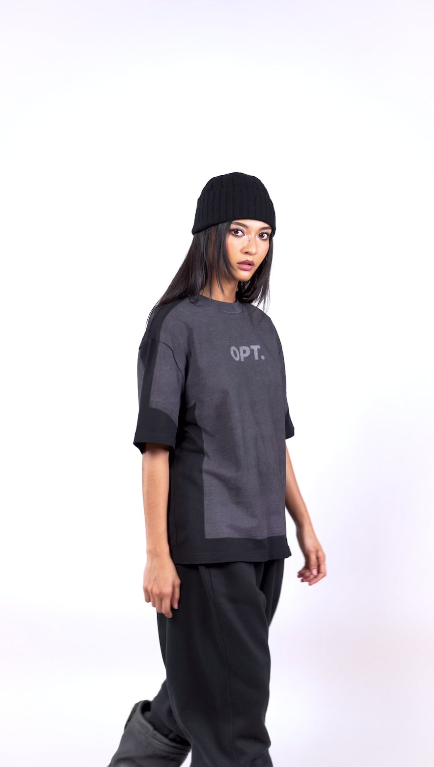 CLASSIC CLASSIC TEE (BLACK)